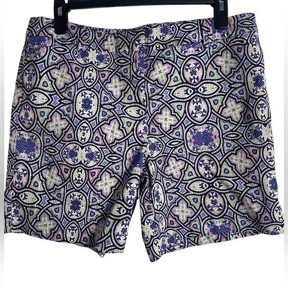 Talbots Geometric Floral Pattern Women’s Shorts Size 16 - Picture 1 of 11